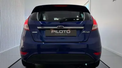 Ford Fiesta 2015 - 8990 EUR, 144693 km - AUTO.MOTO.pt - 144693km - foto 6 de 26