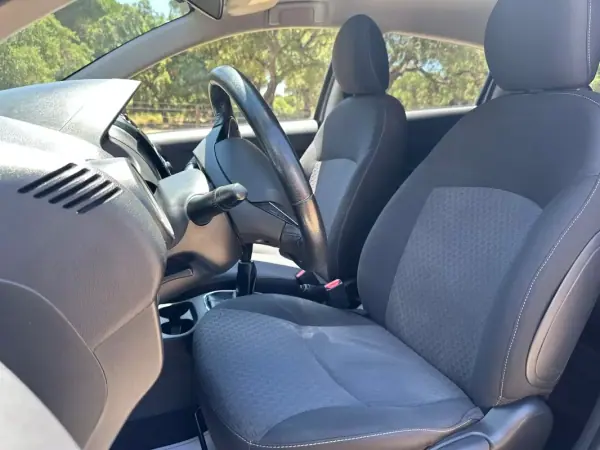 Mitsubishi Space Star 2018 - 8450 EUR, 88000 km - AUTO.MOTO.pt - 88000km - foto 7 de 12