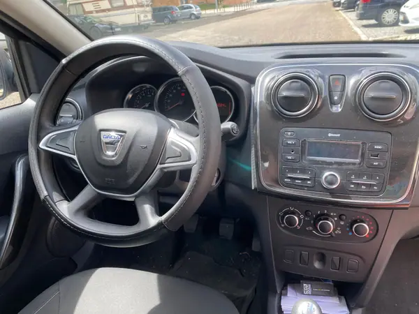Dacia Sandero 2020 - 8500 EUR, 86000 km - 86000km - foto 6 de 10