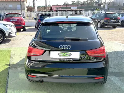 Audi A1 Sportback 2015 - 12500 EUR, 160812 km - foto 4 de 12