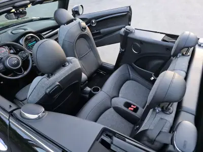 MINI 2024 - 20900 EUR, 50900 km - AUTO.MOTO.pt - 50900km - foto 32 de 35