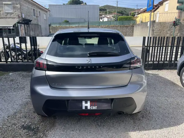 Peugeot 208 2022 - 15250 EUR, 59300 km - AUTO.MOTO.pt - 59300km - foto 5 de 19