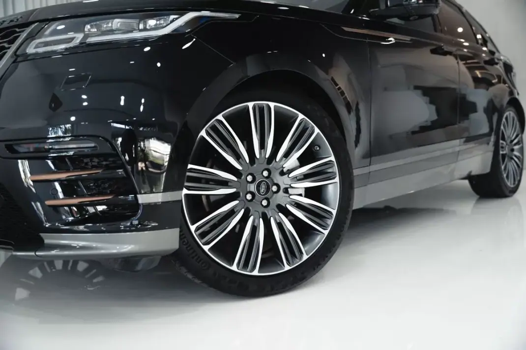 Land Rover Velar 2018 - 42950 EUR, 126000 km - 126000km - foto 6 de 50