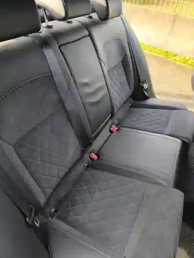 Skoda Superb 2018 - 21990 EUR, 100000 km - AUTO.MOTO.pt - 100000km - foto 10 de 15