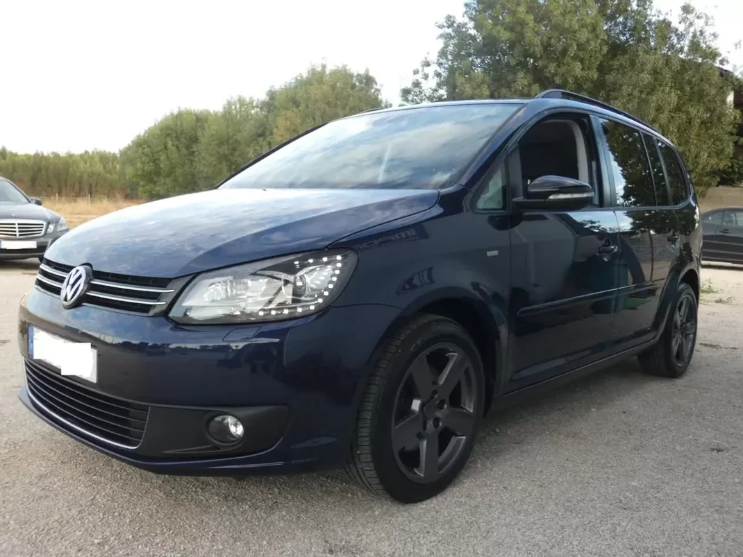 Volkswagen Touran 2012 - 16999 EUR, 182000 km - AUTO.MOTO.pt - 182000km - foto 4 de 28
