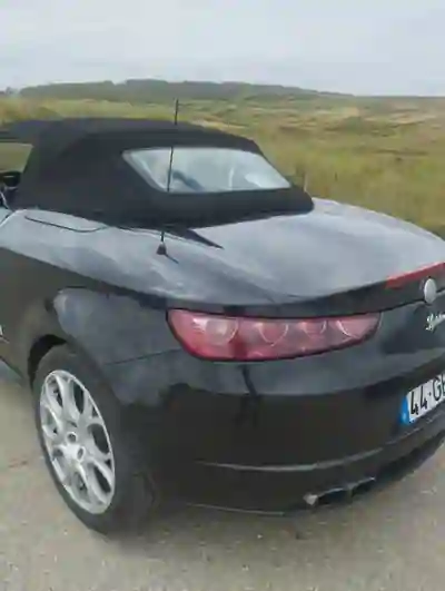 Alfa Romeo Spider 2008 - 15000 EUR, 134000 km - 134000km - foto 5 de 14