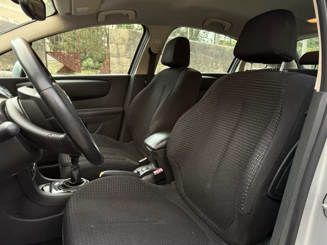 Citroën C4 2008 - 2500 EUR, 344142 km - 344142km - foto 7 de 11