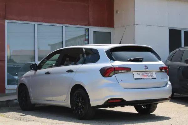 Fiat Tipo Station Wagon 2021 - 9990 EUR, 192500 km - AUTO.MOTO.pt - 192500km - foto 13 de 25