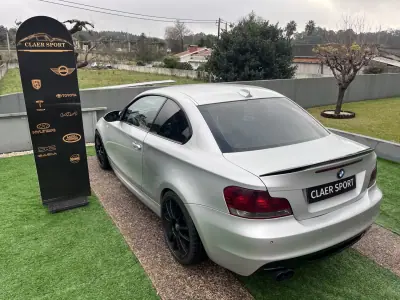 BMW 120 2008 - 12900 EUR, 300000 km - AUTO.MOTO.pt - 300000km - foto 14 de 39