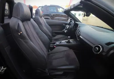 Audi TT Roadster 2015 - 23990 EUR, 151000 km - AUTO.MOTO.pt - 151000km - foto 25 de 36