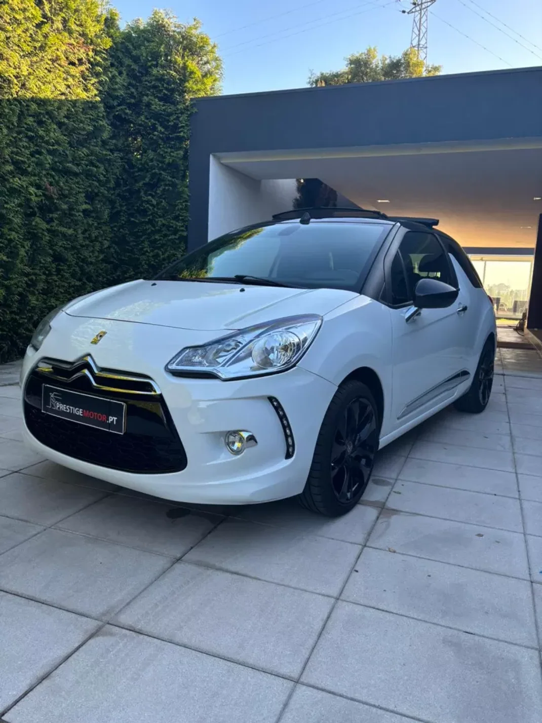 Citroën DS3 2013 - 10900 EUR, 135000 km - AUTO.MOTO.pt - 135000km - foto 1 de 31