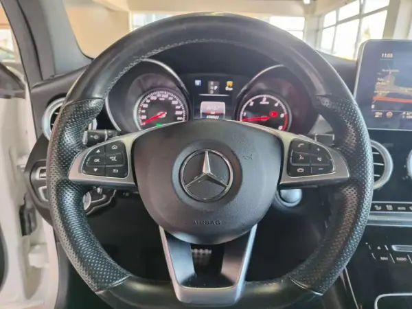 Mercedes-Benz GLC 220 2015 - 27450 EUR, 178000 km - AUTO.MOTO.pt - 178000km - foto 27 de 39