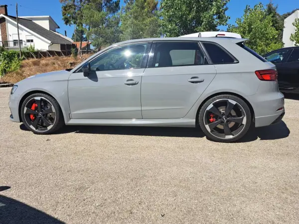 Audi RS3 Sportback 2019 - 55900 EUR, 77000 km - AUTO.MOTO.pt - 77000km - foto 10 de 42