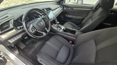 Honda Civic 2017 - 17950 EUR, 128483 km - AUTO.MOTO.pt - 128483km - foto 22 de 30