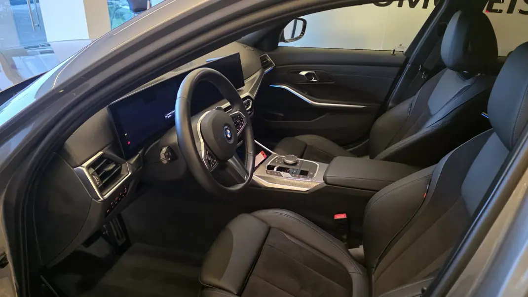 BMW 320 2024 - 42500 EUR, 5552 km - AUTO.MOTO.pt - 5552km - foto 39 de 58