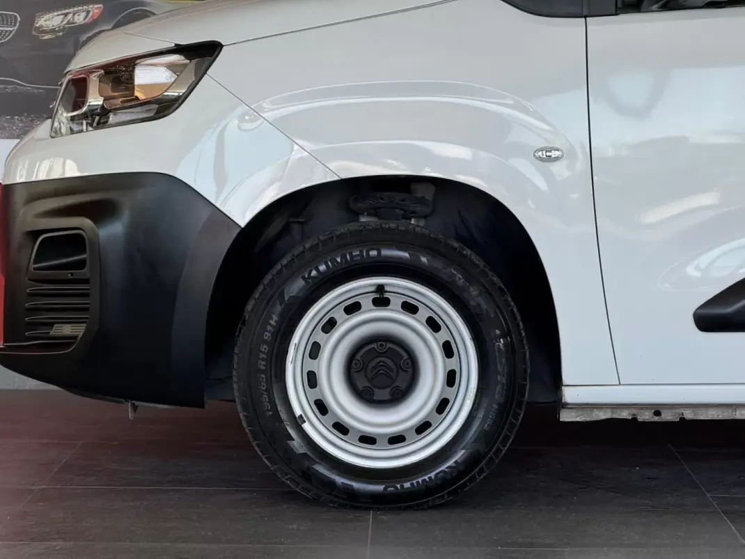 Citroën BERLINGO 1.5 BlueHDi 100 S&S Club M 2022 - 15990 EUR, 92798 km - AUTO.MOTO.pt - 92798km - foto 7 de 19