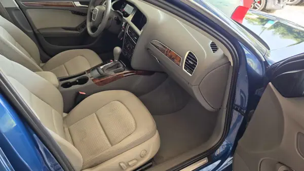 Audi A4 2009 - 9900 EUR, 305847 km - AUTO.MOTO.pt - 305847km - foto 48 de 57