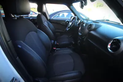 MINI Countryman 2011 - 12450 EUR, 201000 km - 201000km - foto 34 de 39