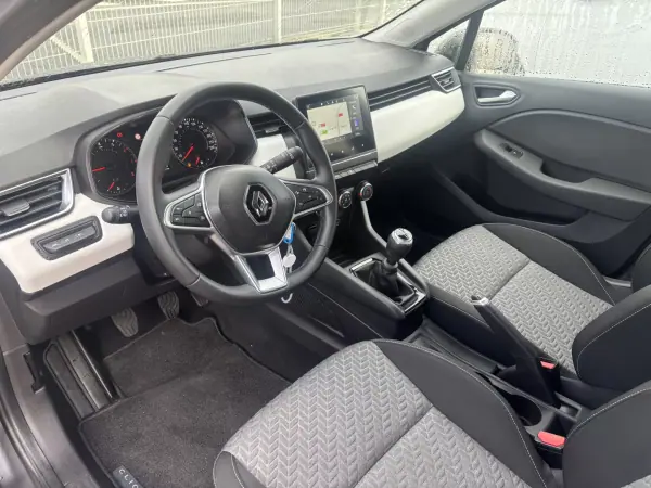 Renault Clio 2023 - 16950 EUR, 44091 km - AUTO.MOTO.pt - 44091km - foto 3 de 10