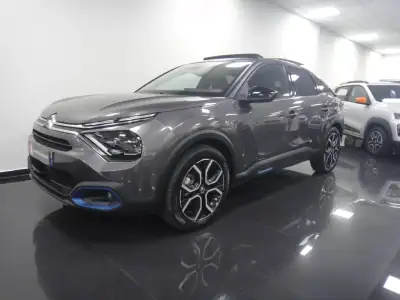 Citroën e-C4 2022 - 19500 EUR, 28000 km - AUTO.MOTO.pt - 28000km - foto 10 de 33