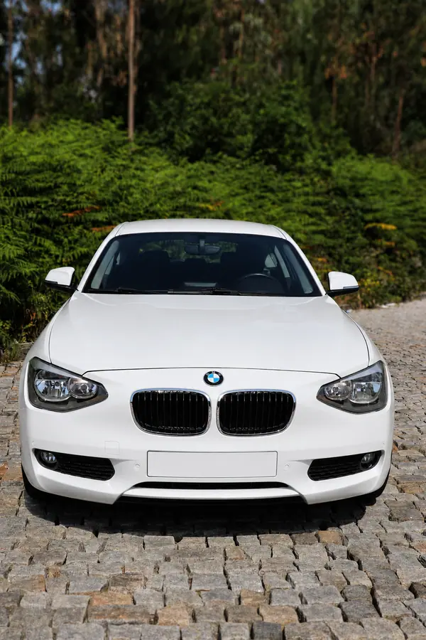 BMW 114 2015 - 10990 EUR, 182000 km - AUTO.MOTO.pt - 182000km - foto 3 de 14