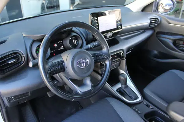 Toyota Yaris 2021 - 19250 EUR, 100929 km - AUTO.MOTO.pt - 100929km - foto 9 de 30