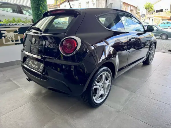 Alfa Romeo MiTo 2011 - 7900 EUR, 188092 km - AUTO.MOTO.pt - 188092km - foto 4 de 21