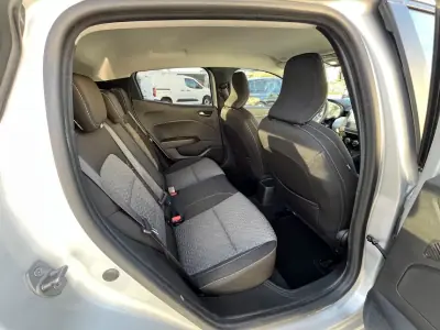 Renault Clio 2023 - 15450 EUR, 66000 km - AUTO.MOTO.pt - 66000km - foto 34 de 43