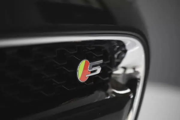 Jaguar F-Type 2013 - 68500 EUR, 36550 km - AUTO.MOTO.pt - 36550km - foto 16 de 34