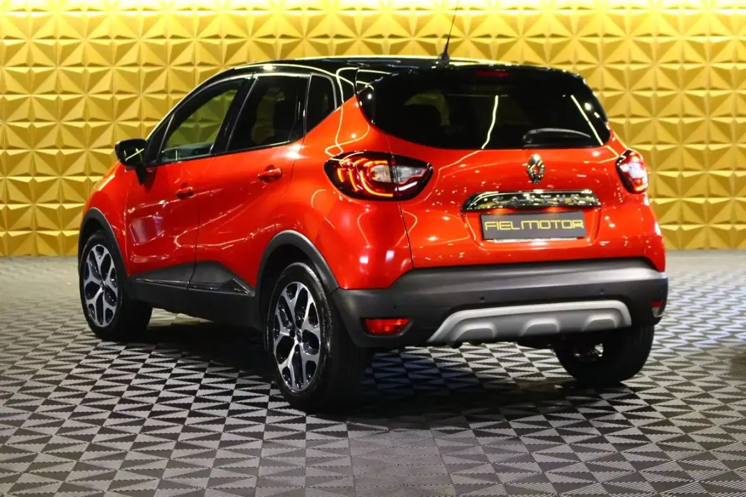 Renault Captur 2019 - 14900 EUR, 80047 km - AUTO.MOTO.pt - 80047km - foto 14 de 31
