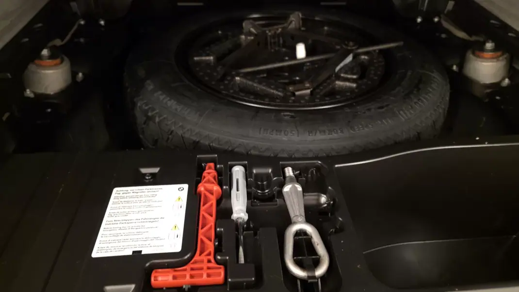 BMW X5 2008 - 14900 EUR, 273516 km - AUTO.MOTO.pt - 273516km - foto 23 de 51