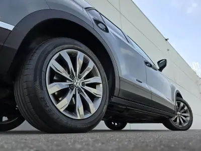 Volkswagen T-Roc 2021 - 17750 EUR, 72400 km - AUTO.MOTO.pt - 72400km - foto 9 de 37