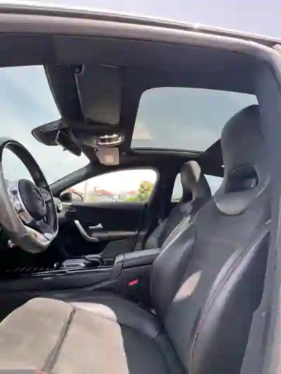 Mercedes-Benz CLA 180 2019 — foto 6 de 13