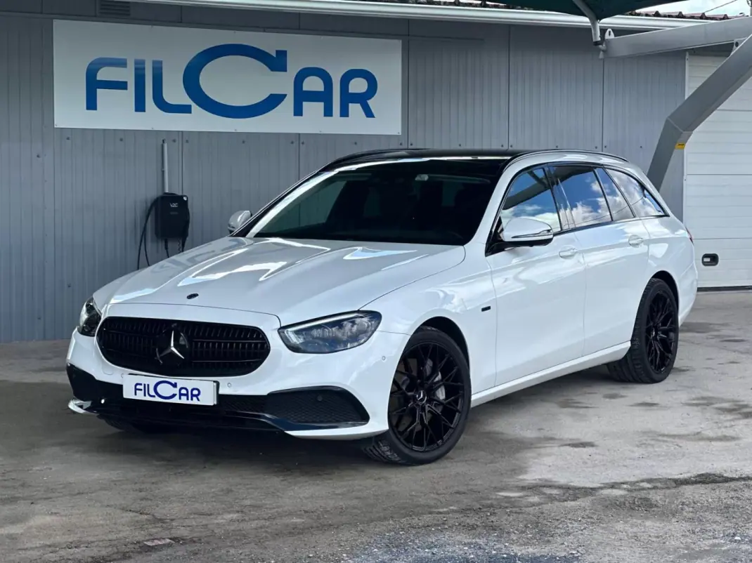 Mercedes-Benz C 300 2024 - 32900 EUR, 127986 km - AUTO.MOTO.pt - 127986km - foto 1 de 24