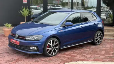 Volkswagen Polo 2019 - 22990 EUR, 130000 km - AUTO.MOTO.pt - 130000km - foto 23 de 32