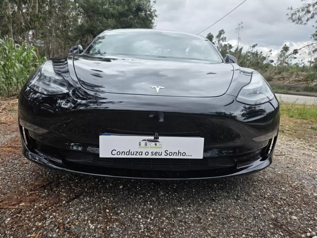 Tesla Model 3 2019 - 23900 EUR, 177000 km - AUTO.MOTO.pt - 177000km - foto 3 de 42