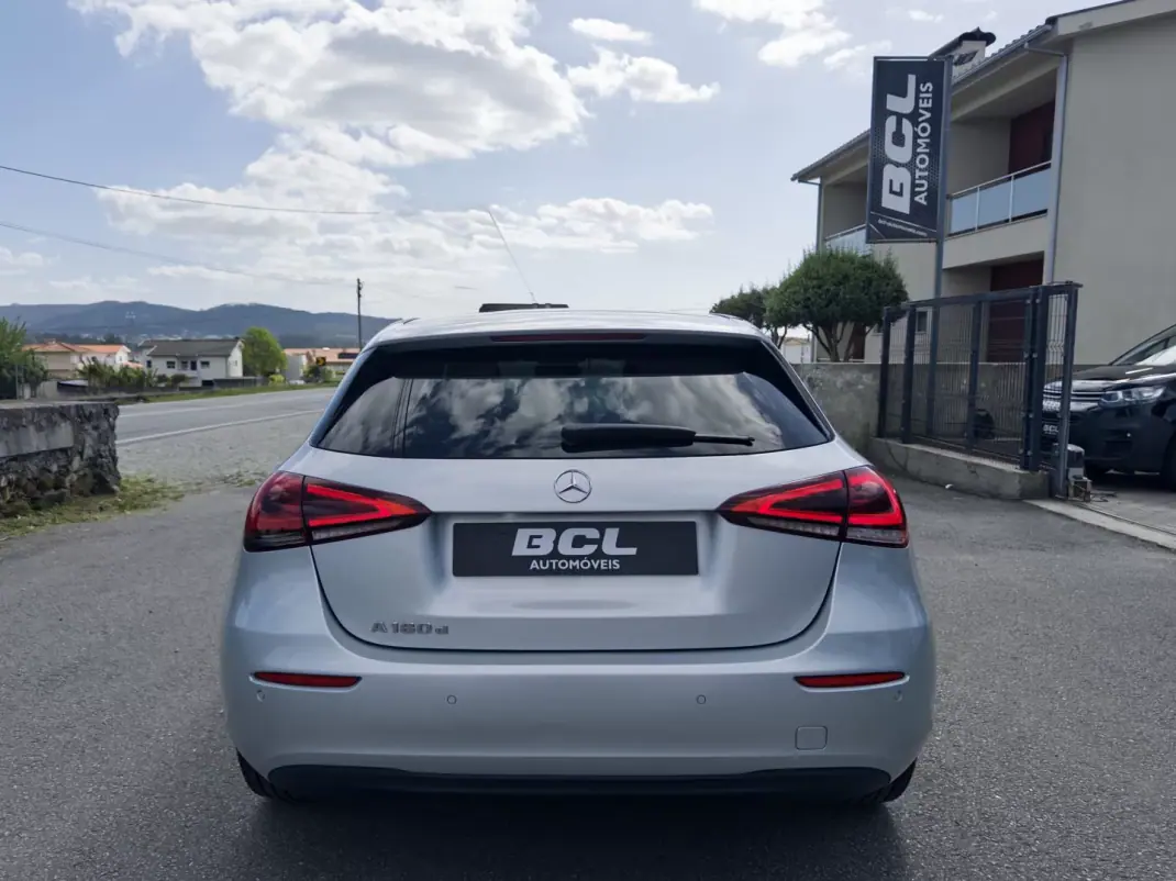 Mercedes-Benz A 180 2019 - 20990 EUR, 161000 km - AUTO.MOTO.pt - 161000km - foto 6 de 30