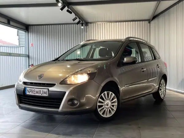 Renault Clio Break 2012 - 6500 EUR, 190800 km - AUTO.MOTO.pt - 190800km - foto 13 de 34
