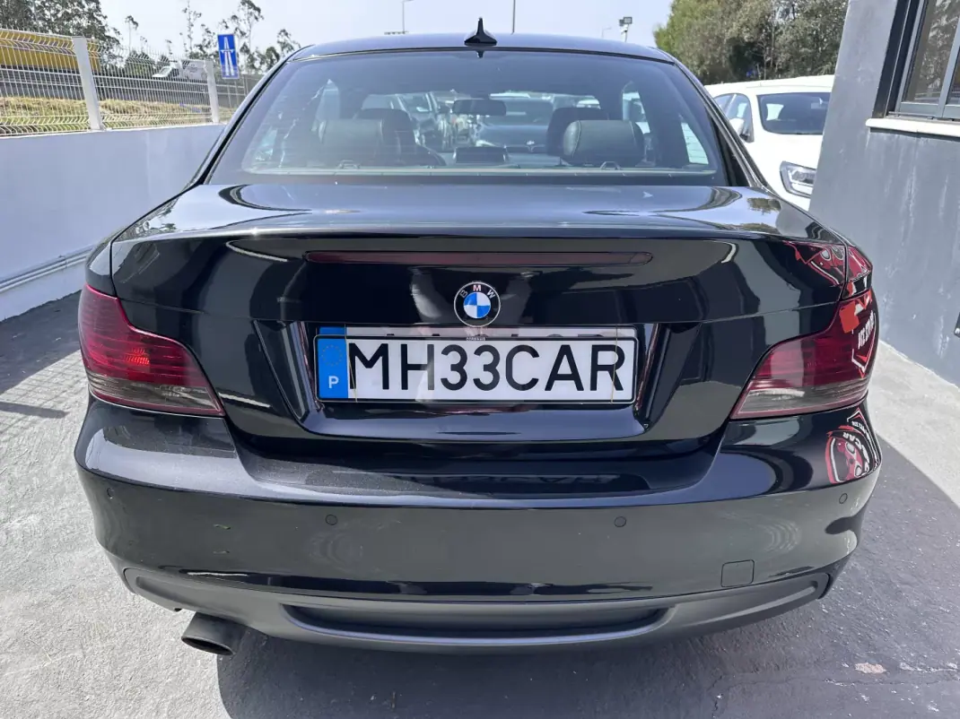 BMW 120 2010 - 9900 EUR, 240000 km - AUTO.MOTO.pt - 240000km - foto 8 de 45