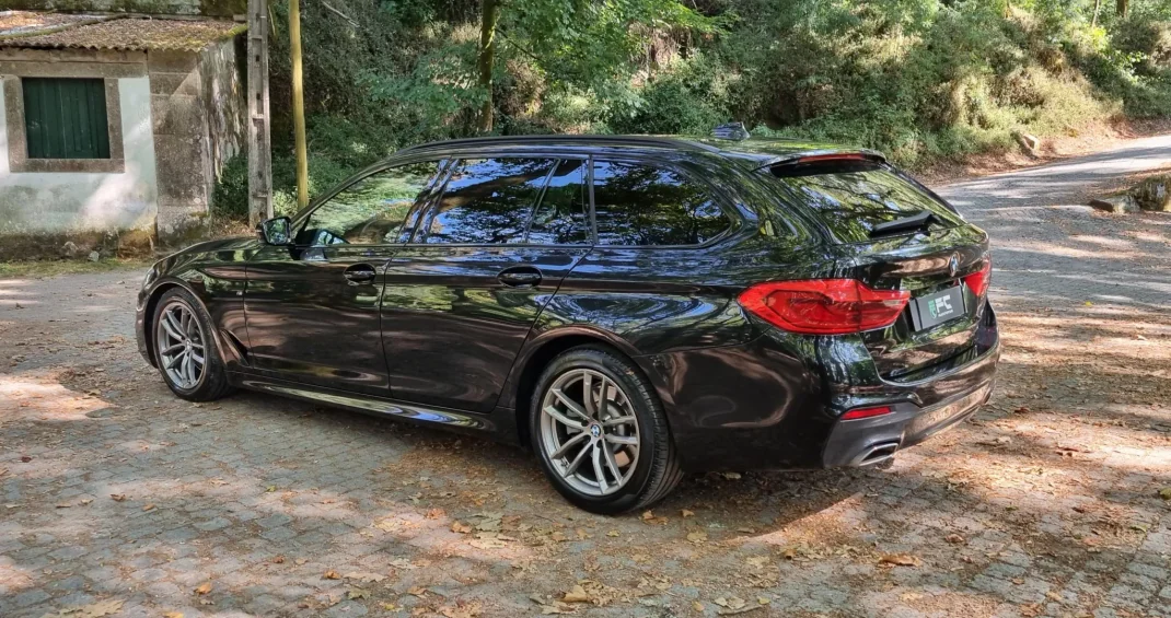 BMW 520 2019 - 31750 EUR, 130000 km - AUTO.MOTO.pt - 130000km - foto 7 de 25