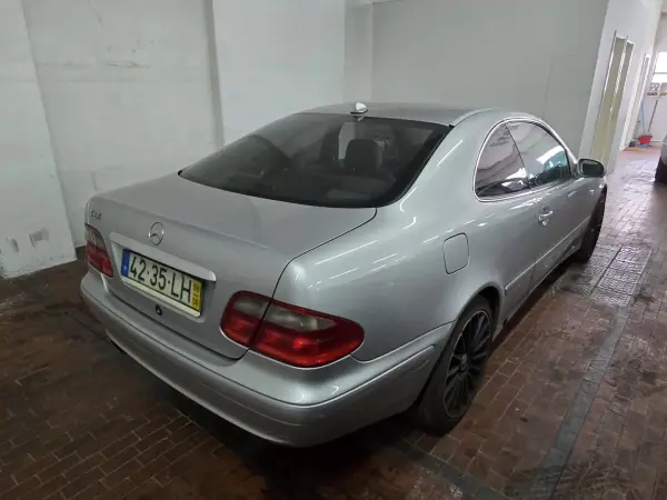 Mercedes-Benz CLK 200 1998 - 6000 EUR, 217984 km - AUTO.MOTO.pt - 217984km - foto 4 de 18