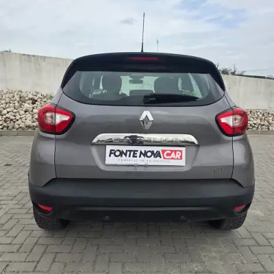 Renault Captur 2014 - 11750 EUR, 161870 km - foto 4 de 25