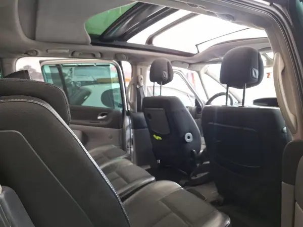Renault Grand Espace 2006 - 5490 EUR, 260000 km - AUTO.MOTO.pt - 260000km - foto 2 de 10