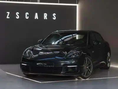 Porsche Panamera Sport Turismo 2019 - 69990 EUR, 80000 km - AUTO.MOTO.pt - 80000km - foto 2 de 23