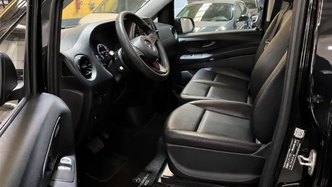 Mercedes-Benz eVito Tourer 2023 - 44999 EUR, 250000 km - 250000km - foto 7 de 10