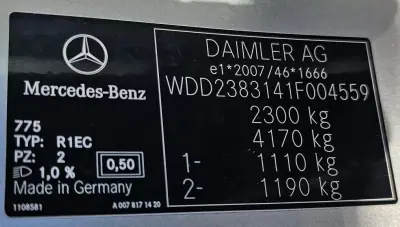 Mercedes-Benz E 220 2017 - 34999 EUR, 180000 km - AUTO.MOTO.pt - 180000km - foto 11 de 45