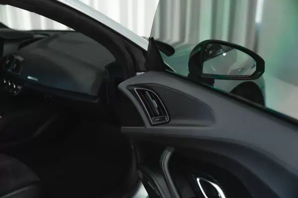 Audi R8 Coupé 2016 - 129950 EUR, 87000 km - AUTO.MOTO.pt - 87000km - foto 47 de 51