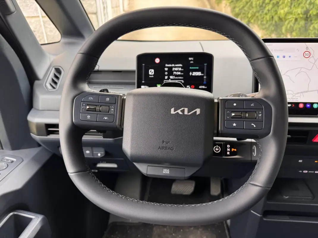 2026 - 36500 EUR, 4216 km - AUTO.MOTO.pt - 4216km - foto 11 de 23