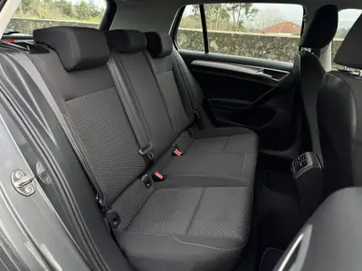 Volkswagen Golf 2019 - 15990 EUR, 95000 km - AUTO.MOTO.pt - 95000km - foto 24 de 27