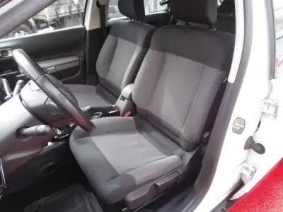 Citroën C4 Cactus 2020 - 11600 EUR, 185708 km - AUTO.MOTO.pt - 185708km - foto 11 de 26